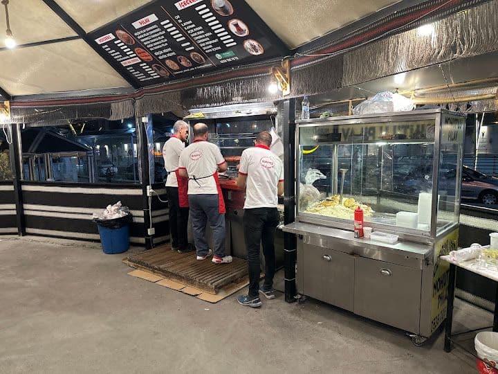 Kokoreçci Cebrail Ustanın Yeri