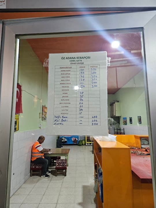 Öz Adana Kebapçısı Cemil Usta