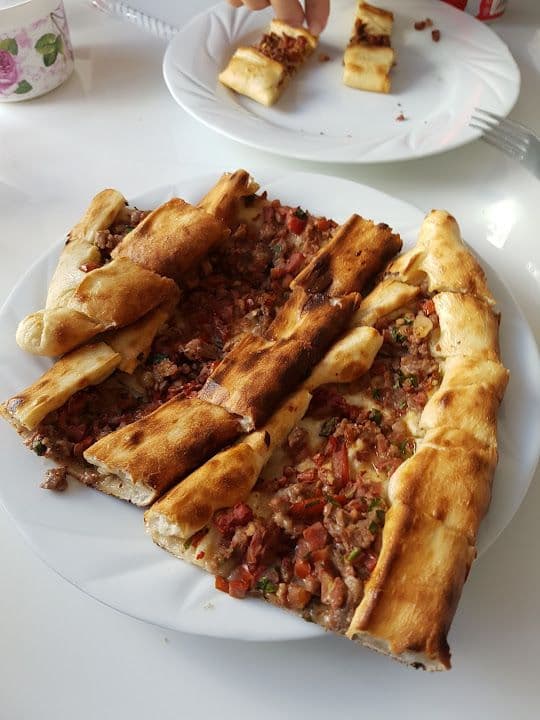Güzelkent Pide Salonu