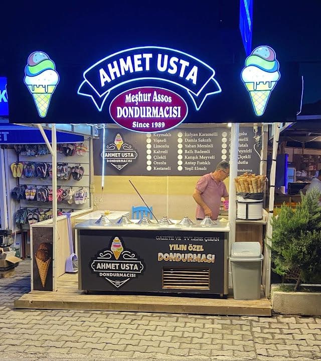 Meşhur Assos Dondurmacı Ahmet Usta Kadırga Koyu