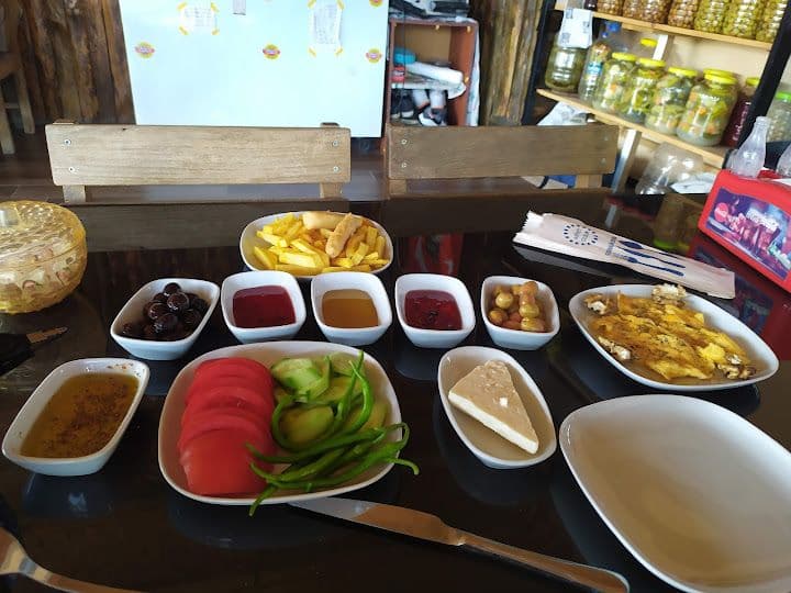 Ortaköy Market Resturant