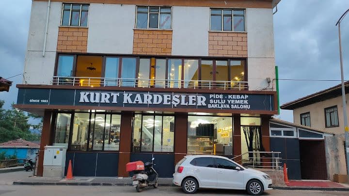 Kurt Kardeşler Pide&kebap&döner&sulu Yemek&baklava Salonu