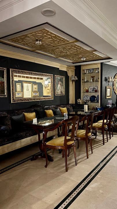 1207 Cafe & Restaurant