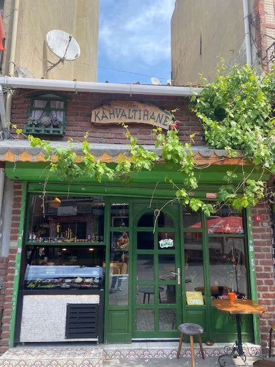 Kahvaltıhane (hancı)