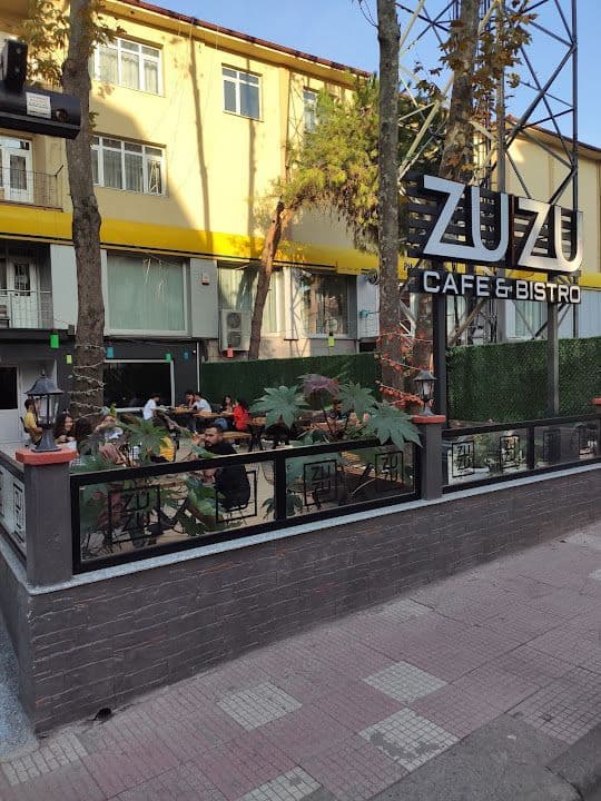 Zuzu Cafe Bistro