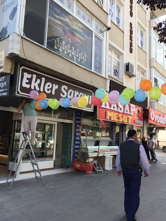 Ekler Sarayı